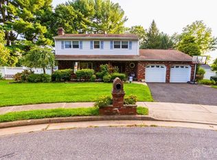17 Ridgewood Ave, Monroe Township, NJ 08831