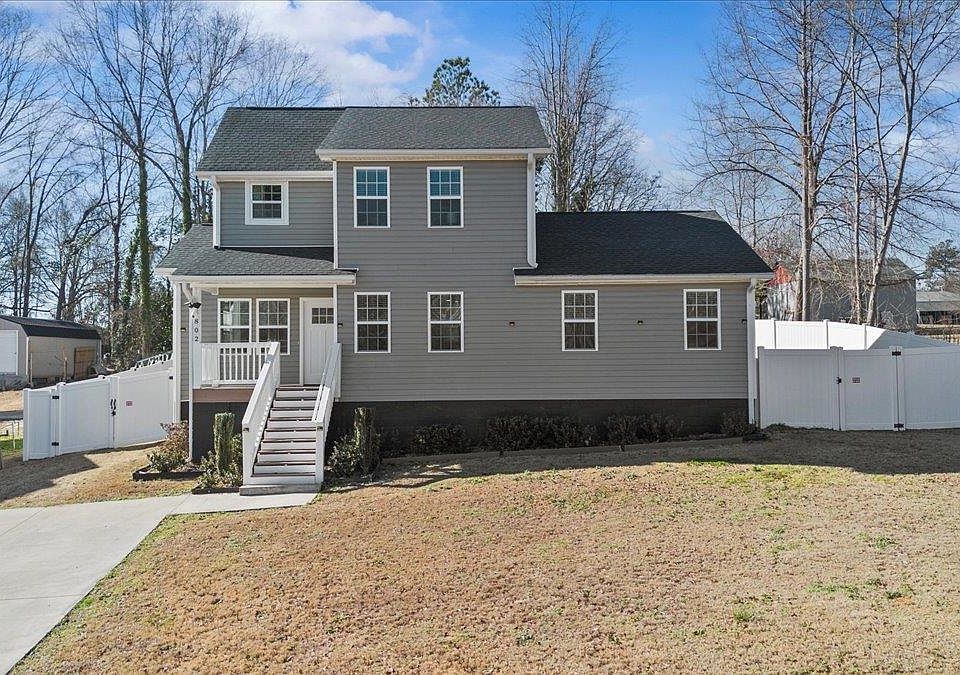 1st image of 802 Fairfield Ct
