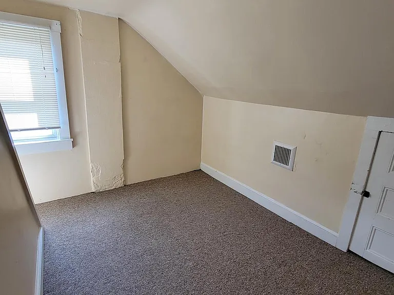 237 S Franklin St — Photo 14