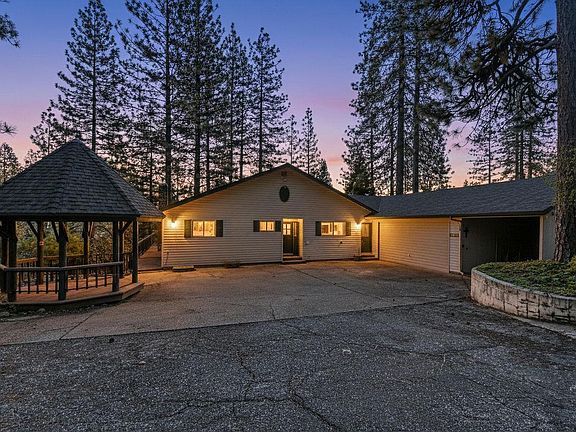 4th image of 2637 Ruth Ln