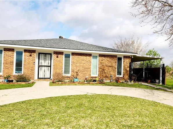 13010 N Lake Carmel Dr, New Orleans, LA 70128