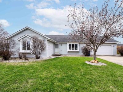 803 TRAILSWAY LANE, Neenah, WI, 54956