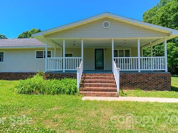 4th image of 255 Morgan St