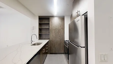 10 Hanover Square #22Y image 1 of 10