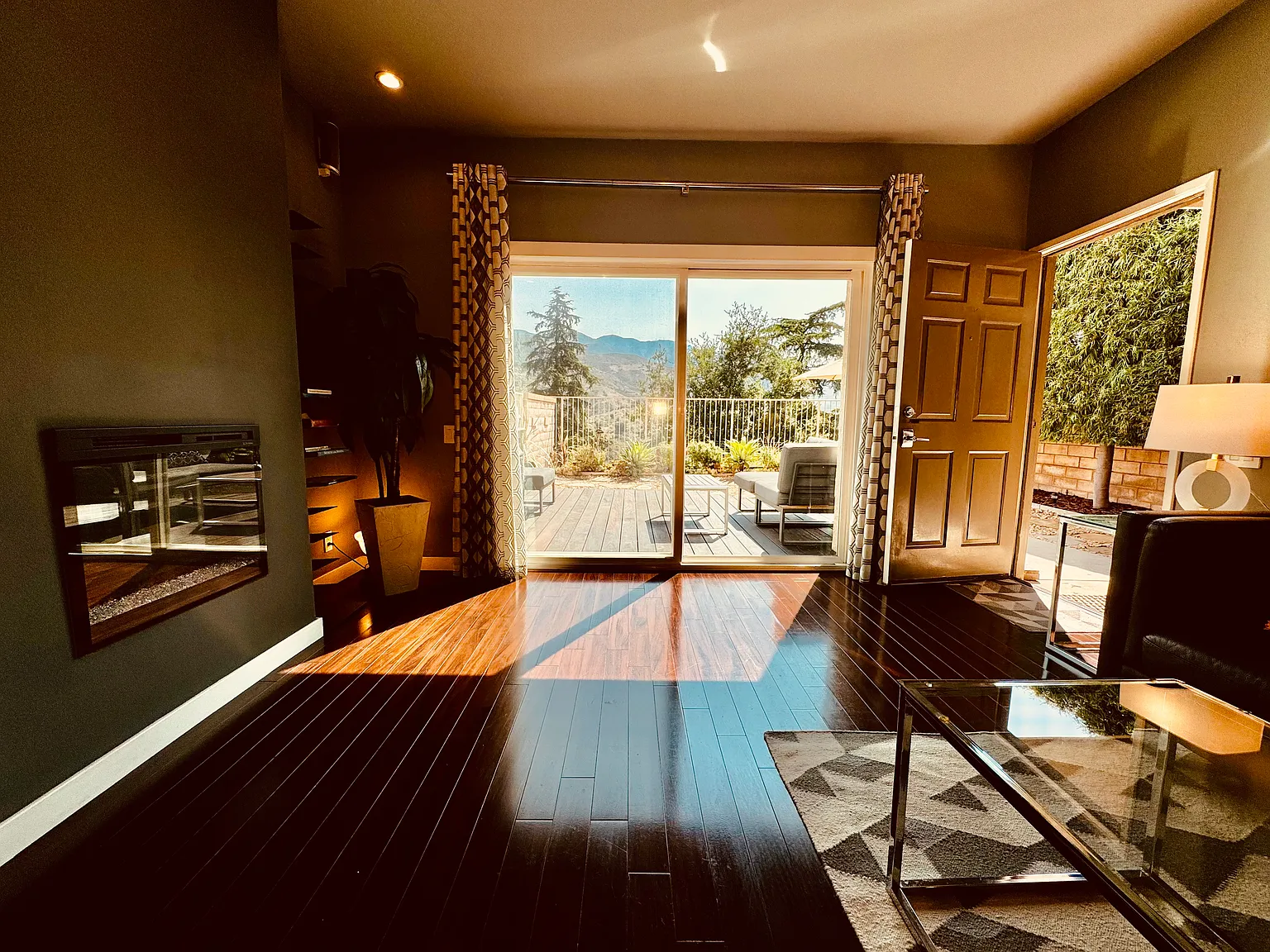 1 bed, 632 sqft, $2,975 — Photo 1