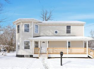 11 Miami St, West Warwick, RI 02893