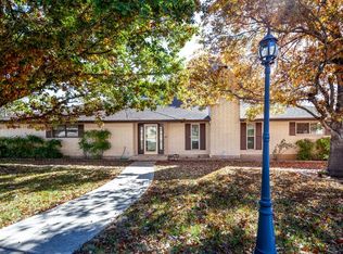 121 Spanish Oak Ln, Kerrville, TX 78028