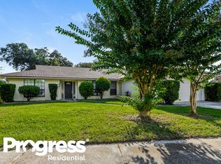 1621 Windy Oaks Dr W, Jacksonville, FL 32225