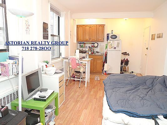 2nd image of 30-98 Crescent St #5E