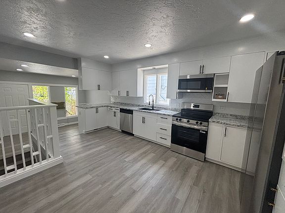 5th image of 805 Rhode Island Ave