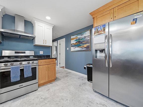 5th image of 16 Baremeadow St