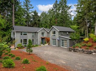 4959 Lynwood Center Rd NE, Bainbridge Island, WA 98110