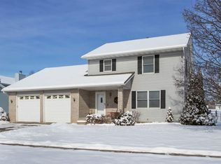 840 Saint Andrews Dr, North Liberty, IA 52317