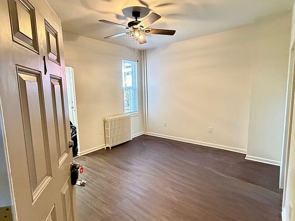 3rd image of 324 S Christian St #1