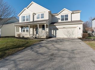 512 Woodland Way, Oswego, IL