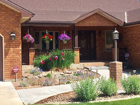 2nd image of 210 Shadow Wood Dr