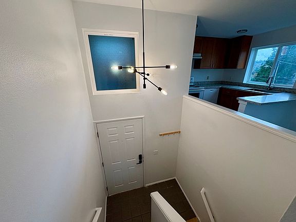 4th image of 2633 22nd Ave W APT 1
