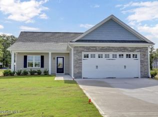 42 Peach Ct, Burgaw, NC 28425