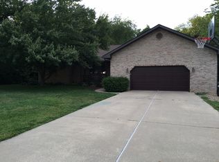 63 Buckhorn Dr, Springfield, IL 62707