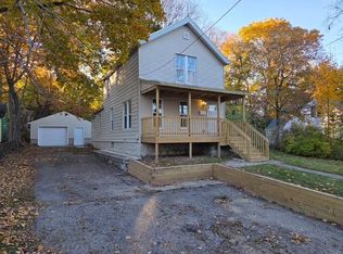 421 Hilbert St, Kalamazoo, MI 49006