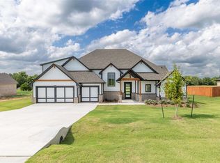 1512 E Deer Meadows Dr, Perkins, OK 74059