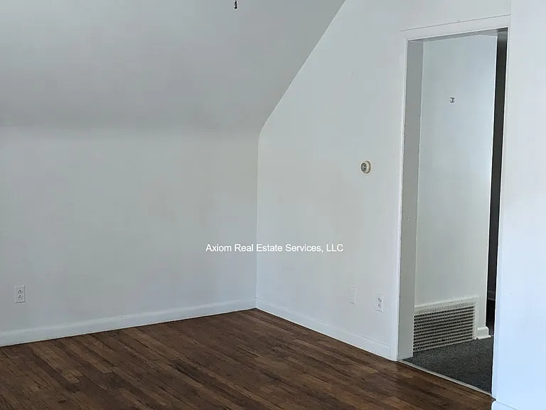 307 S 8th St #3 — Photo 15