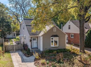 809 W Maplehurst St, Ferndale, MI 48220