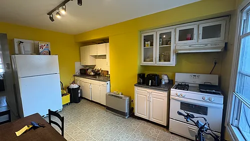 242 Saratoga St #2 Photo 1