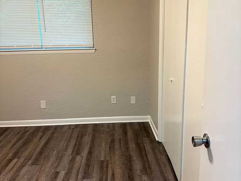 208 Valley View Ave #10 — Photo 33