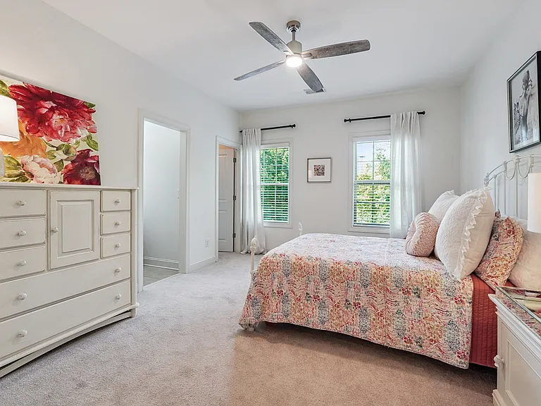 715 Saybeck Way — Photo 24