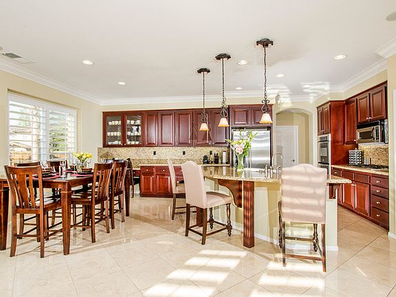 3rd image of 2781 Valleycreek Cir