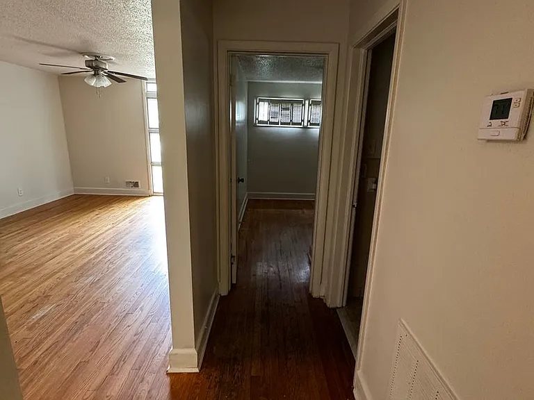 416 Stroud Rd — Photo 8