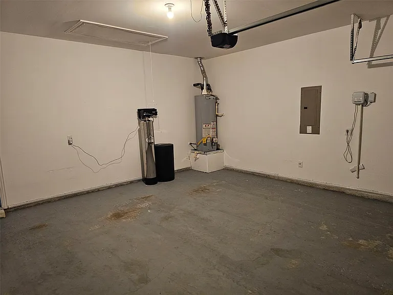 1216 Smoketree Ln — Photo 20