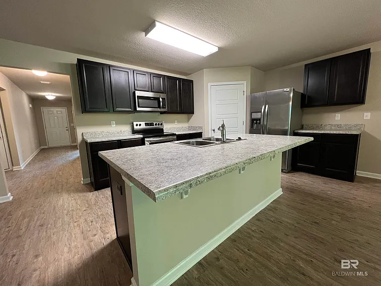 10286 Shetland Dr — Photo 2