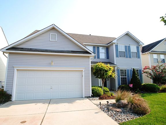 2nd image of 1925 Somersby Ln