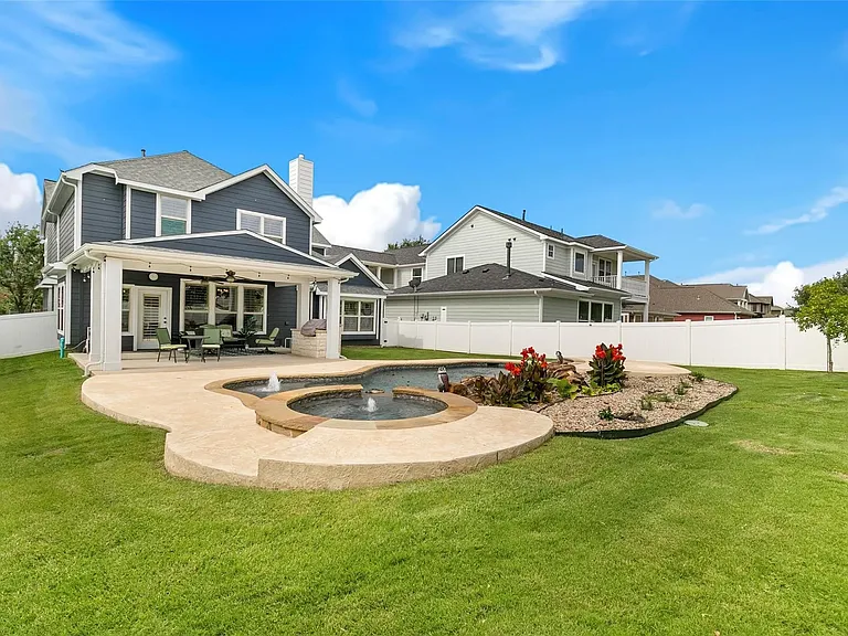 1007 Charleston Ln — Photo 17