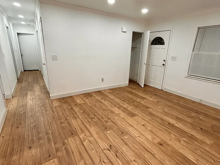 571 Fielding Cir — Photo 4