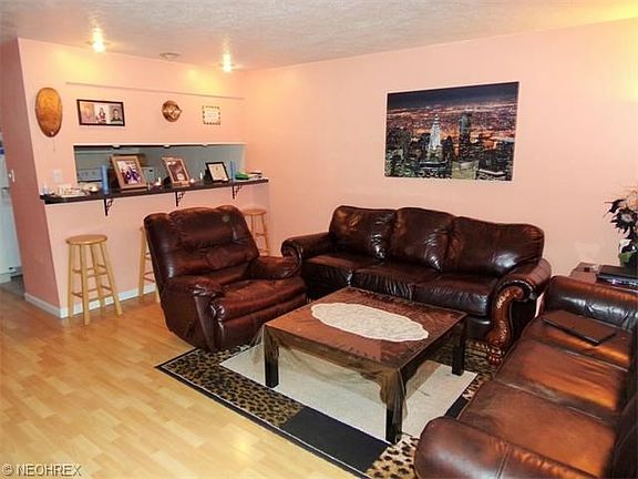 4th image of 38415 North Ln #210-D