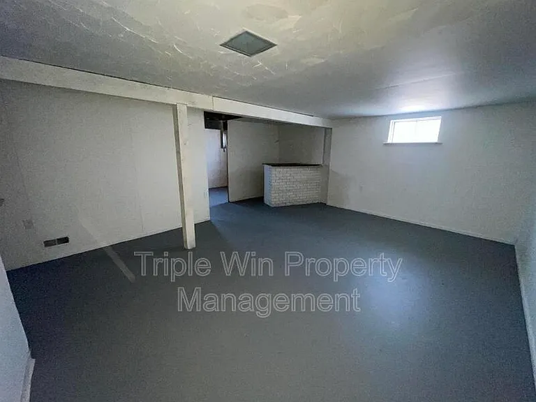 1225 Carla Dr — Photo 32