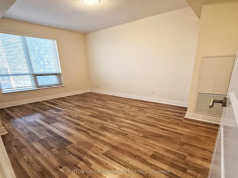 9085 Jane St #1701 — Photo 6