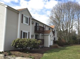 226 Park St APT 5, North Attleboro, MA 02760