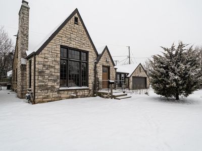 10705 West Wisconsin AVENUE, Wauwatosa, WI, 53226