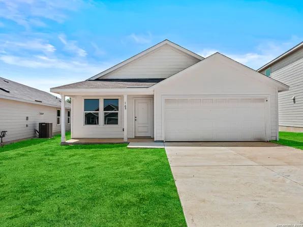 109 Autumn Trail, Floresville, TX 78114