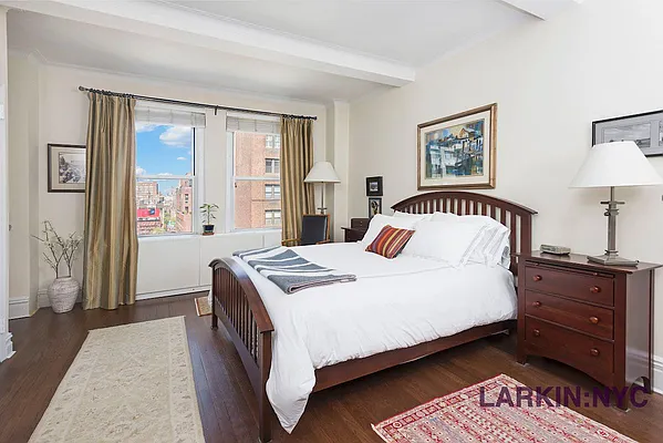 Sold by LARKIN: NYC | media 4