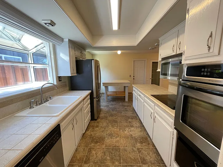 1428 Roselli Dr — Photo 5