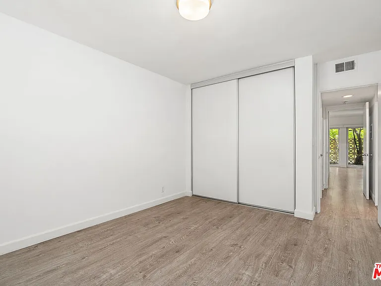 7712 Paseo Del Rey #4 — Photo 15