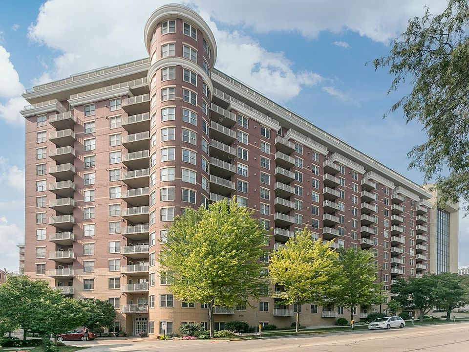 1st image of 360 W Washington Ave Unit 912