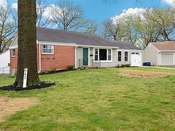 2nd image of 962 Elmont Ln