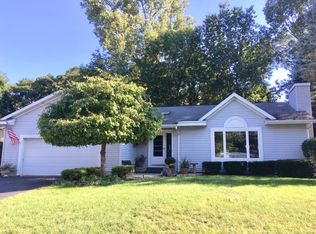 1014 Crestview Cir, Baraboo, WI 53913