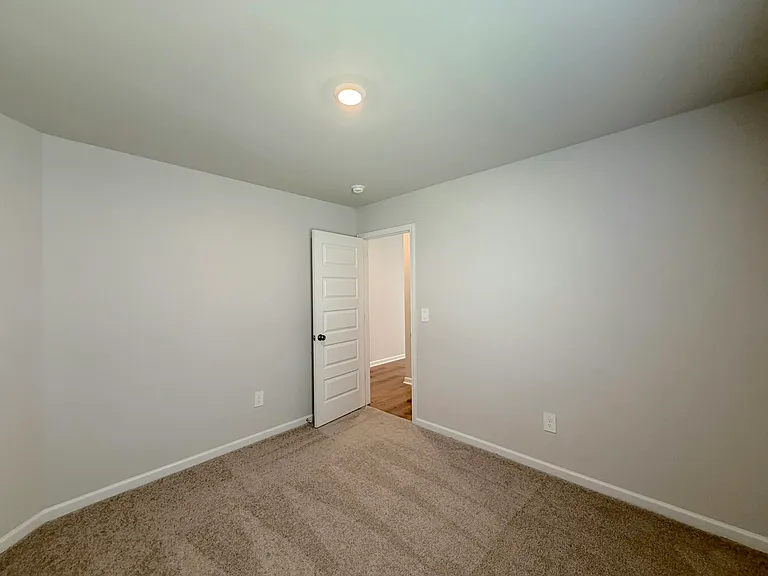 128 Challenger Way — Photo 29
